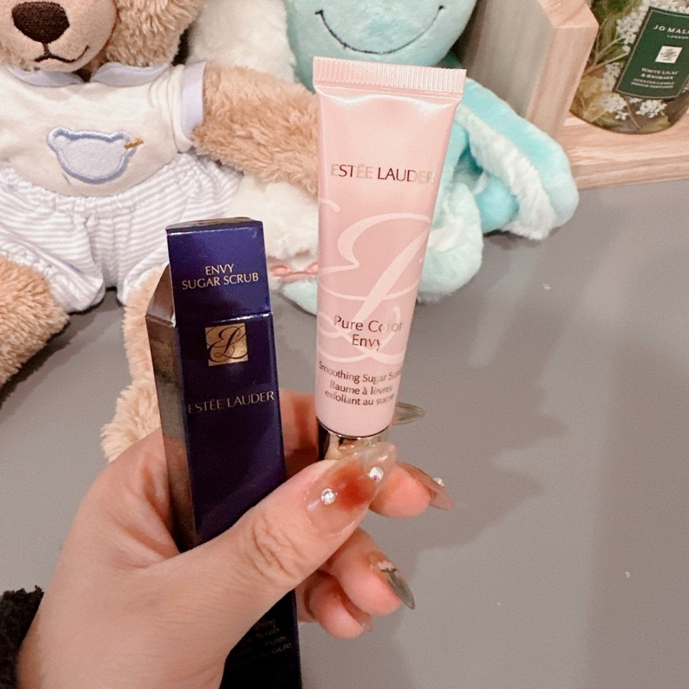 Estée Lauder Pure Color Envy Smoothing lip Sugar Scrub/NWB